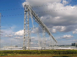 30m 3 ขา 4 ขา 5G อินเทอร์เน็ต WIFI เทเลคอม Steel Lattice Tower รองรับตัวเอง