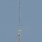 อายุการใช้งาน 30 ปี Q235B 180KM / H Guyed Wire Tower