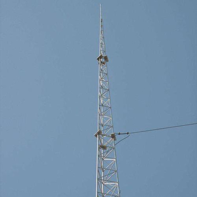 สังกะสี Bts Gsm Lattice Steel Tower ไมโครเวฟ 90 M เสาอากาศ 35m 3 Leg